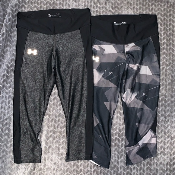 Under Armour Lot of 2 Heat Gear Compression Leggings.  Size Medium. - Picture 1 of 8
